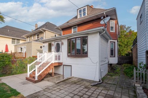 5007 Berteau Ave, Chicago IL 60641-1339 exterior