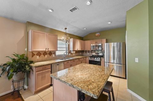 18323 Valiant Brook Ct, Humble, TX 77346-3297