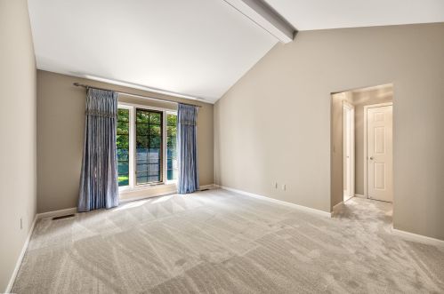 52064 Southview Rdg, Macomb Township MI 48042-1120 exterior