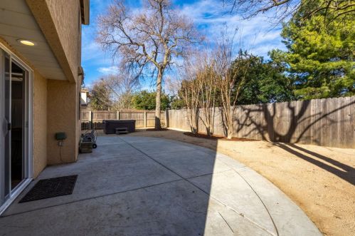 1880 Imperial Ave, Davis CA 95616-3100 exterior