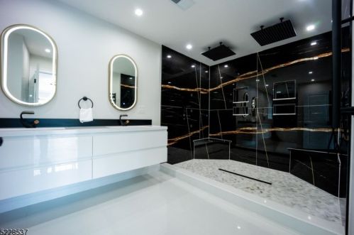 37 Overlook Ave, Paterson NJ 07508-2570 exterior