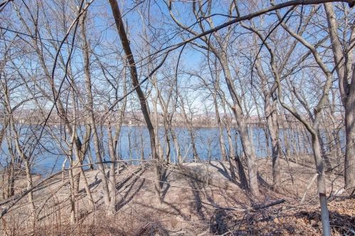 10 Lucretia Ave, Chicopee, MA 01013-4112