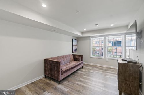 5925 Foote St, Washington DC 20019-6943 exterior