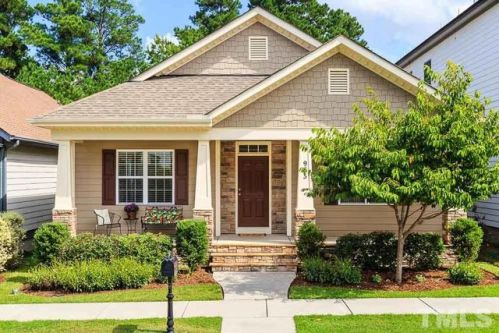 955 Tender Dr, Apex, NC 27502-2407