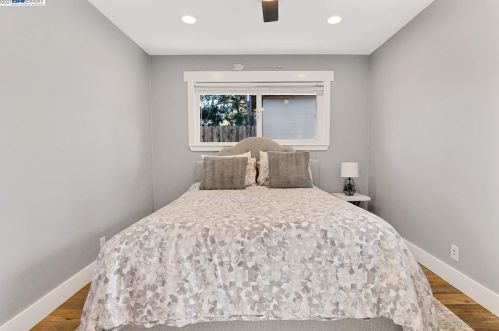 1220 Sherlock Way, Concord CA 94521-3443 exterior