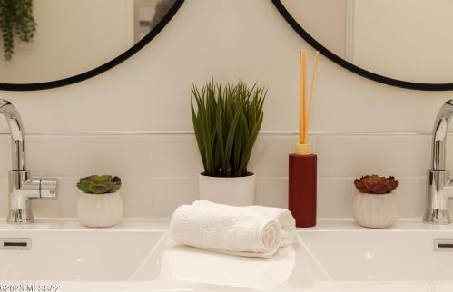 1045 Anita Ave, Tucson AZ  85705-7515 exterior