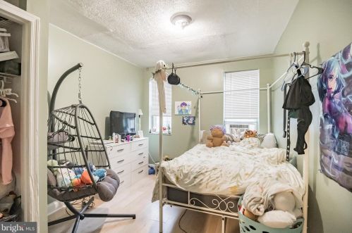 46 21 St, Camden NJ 08105-3707 exterior