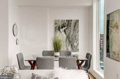 1418 Meridian Pl, Washington, DC 20010-1924