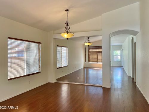 1932 Thompson Way, Chandler AZ  85286-6871 exterior