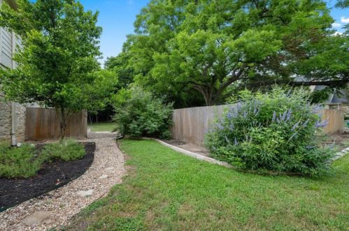 5311 Bull, Austin TX 78727-6644 exterior