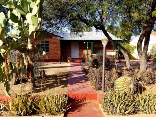 1723 Linden St, Tucson AZ 85705-8935 exterior