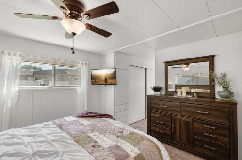 55 Cedar Cir, Folsom CA 95630-1755 exterior