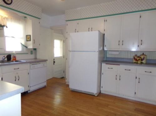 1416 Bank St, Kalamazoo MI 49001-2906 exterior