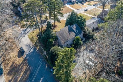 1152 Lynmoor Dr, Atlanta GA 30319-4126 exterior