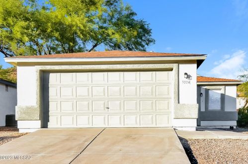 3224 Alexanderwood Dr, Tucson, AZ 85746-1080