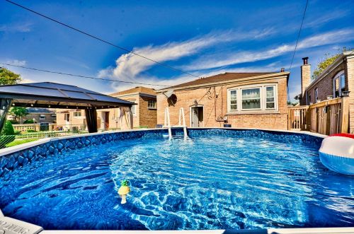 5819 55 St, Chicago IL 60632-4722 exterior