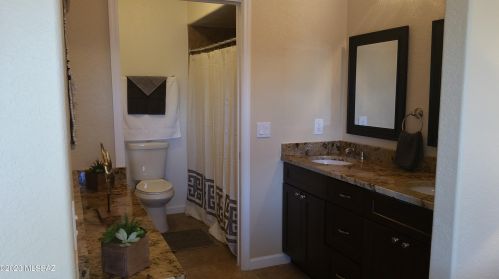 5800 Kolb Rd, Tucson AZ  14276-0908 exterior