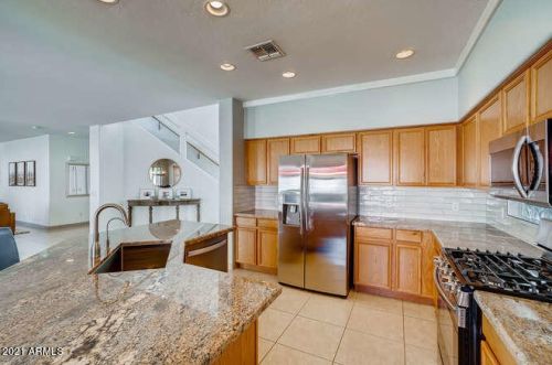 2426 Barbie Ln, Phoenix AZ 85085-5004 exterior