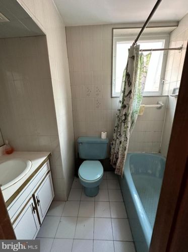 2537 Carlisle St, Philadelphia PA 19132-4012 exterior