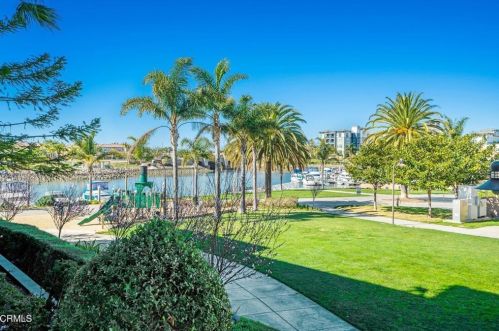 1405 Windshore Way, Oxnard CA 93035-1405 exterior