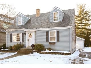 614 Parkside Ave, Elmhurst IL  60126-4330 exterior