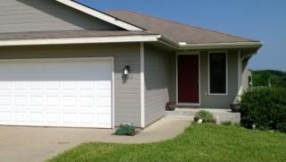3708 Moundview Ct, Topeka KS  66610-2318 exterior