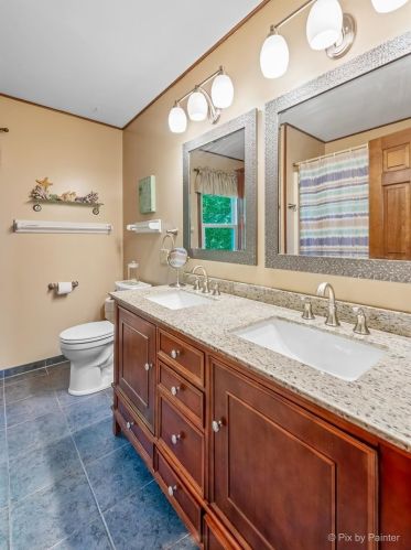 758 Weston Dr, Bull Valley IL 60014-8581 exterior