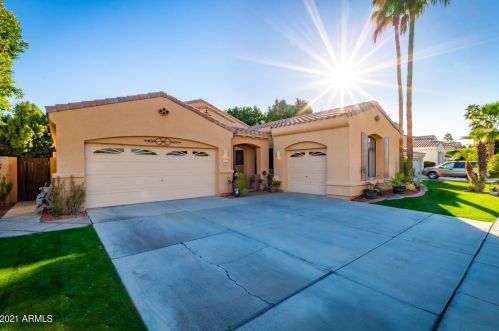 675 Desert Broom Dr, Chandler, AZ 85248-3847