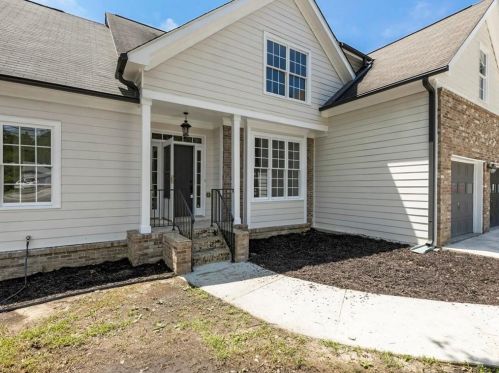 1229 Gordon Rd, Austell GA 30168-5228 exterior