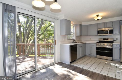 297 Raymond Ave, Alexandria VA  22301-1035 exterior