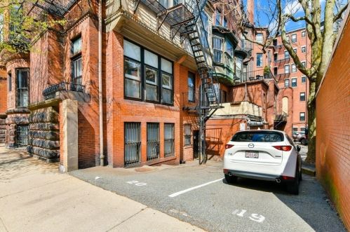 280 Commonwealth Ave, Boston MA exterior