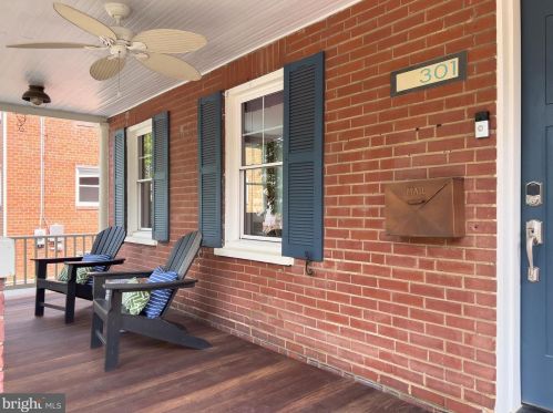 301 Raymond Ave, Alexandria VA 22301-1037 exterior