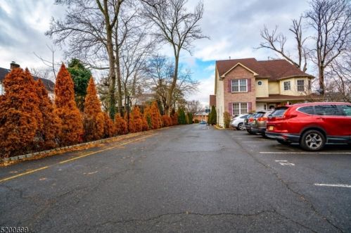 708 Front St, Plainfield NJ 07060-1033 exterior