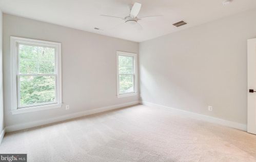 6208 Kellogg Dr, Mc Lean VA  22101-3121 exterior