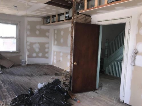 194 Wainwright St, Newark NJ 07112-1226 exterior