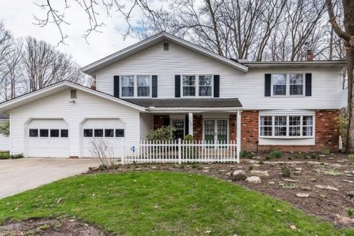 6795 Green Ridge Ave, Cleveland, OH 44139-4039