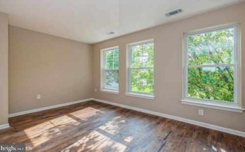 1311 Marshall St, Philadelphia PA 19122-4314 exterior