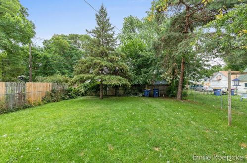 1040 Jennette, Grand Rapids MI 49504-4144 exterior