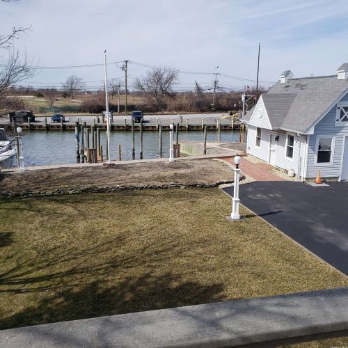 32 Sheridan Rd, Babylon NY  11702-4113 exterior