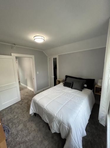 832 College Ave, Grand Rapids MI 49503-1265 exterior