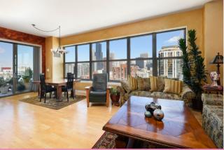 1101 State St, Chicago IL  60605-3175 exterior