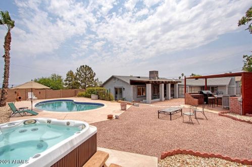 13320 28th St, Phoenix, AZ 85032-5946