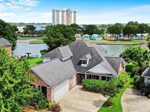 9 La Costa Dr, Montgomery TX 77356-5357 exterior