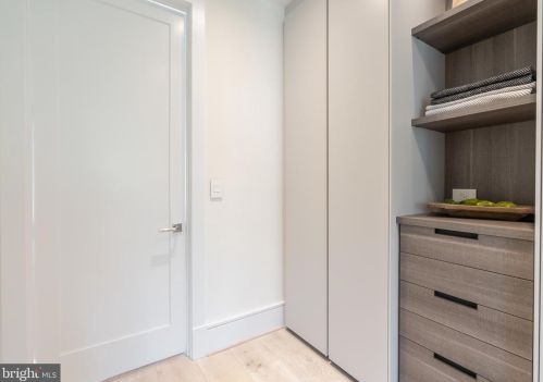 1604 13th St, Washington DC 20009-4303 exterior