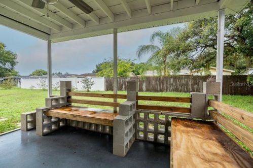 9737 Morehead Ln, Port Richey FL  34668-4233 exterior