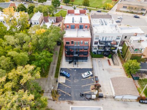 4453 Lake Park Ave, Chicago IL 60653-4185 exterior