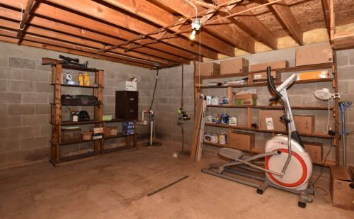 4631 68, Milwaukee WI 53220-3917 exterior