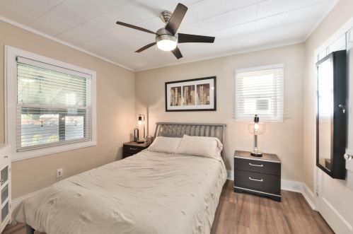 4135 1 Pl, Milwaukee WI 53207-4311 exterior