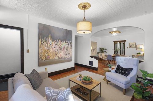 2921 Chippewa St, Saint Louis MO 63118-3720 exterior