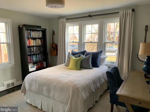 2015 Osborn Dr, Silver Spring MD  20910-1320 exterior